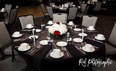 Round Table Setting Hotel at Oberlin Wedding