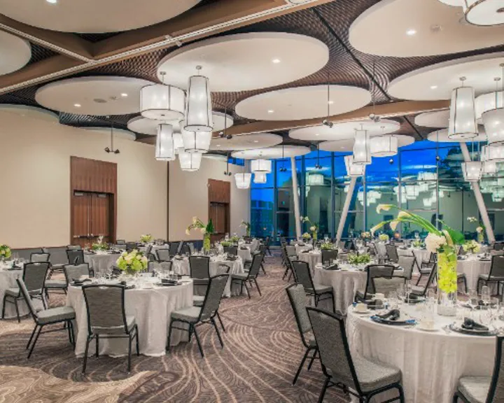 Hotel at Oberlin ballroom decorated for a wedding